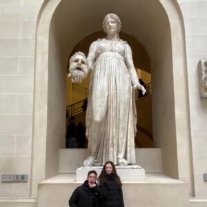 Carmel Laniado Instagram - Swipe till the end to see our pretty accurate impersonation of the statue😂 🇫🇷🇫🇷❤️