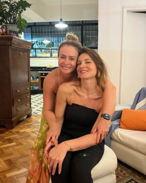 Carolina Chalita Instagram - Amo vocês ❤️