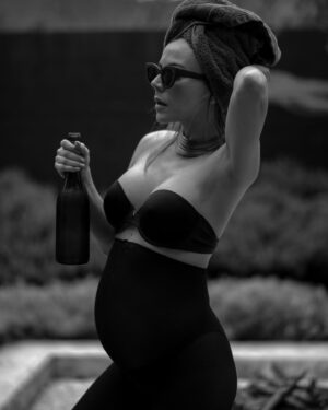 Carolina Gaitán Instagram - Querido Domingo: Te amamos!🖤👶🏻🖤
📸: @renatabolivar #sundayfunday