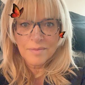 Caroline Diament Instagram - Ça y est j’ai appris à utiliser un filtre 😂