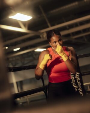 Caroline Dubois Instagram - Ready when they are. 

Looking forward to announcing myself on the world stage ⚔️

@skysportsboxing  @boxxer @adidas 
@shanemcguigan @joshpritchardcoach 

.
.
.
.
.
.

#adidas #adidasboxing #femalefitness #female #boxeraddict #picoftheday #carolinedubois