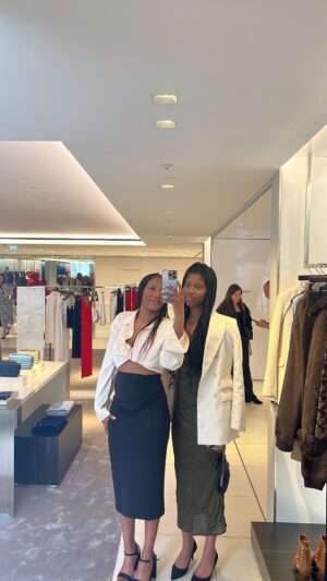 Caroline Dubois Instagram - Them: what do you do when you’re not training? 

Me: 🛍️

#newblogger #reel #viral #outdoors #outfitoftheday
