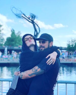 Caroline Hjelt Instagram - Happy 30th birthday älskling @yoyelapogian ❣️I’m so happy that I have you in my life. I love you sooooo much. ❤️❤️❤️