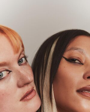 Caroline Hjelt Instagram - This shoot with @theforumist was so much fun ✨

Photo @pellelannefors 
Styling @amandahorlin 
Words @emmathimgren 
Hair @sofiageideby 
Hair assistant @hairbyfreka 
Make up @jasminelundmark 
Make up assistant @terezaluyirika