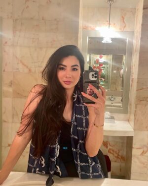 Caroline Kwan Instagram - Paris, part deux! 💋