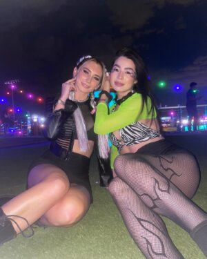 Caroline Kwan Instagram - EDC days✌🏼  3️⃣

Haven’t left the couch in 48 hours but it was all worth it 🫡