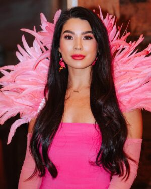 Caroline Kwan Instagram - the Gala for Good was so good that we raised over 250k  for the rainforest ✨🦩🐆🐒🐍🦍

Thank you to @qtcinderella and @maya_higa for throwing a tremendous event! 💗
📸: @oreeeo