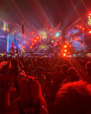 Caroline Kwan Instagram - EDC dump day☝🏼✨

(me every 5 seconds: “I LOVE THIS PLACE!!!)