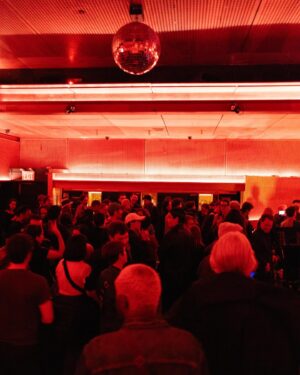 Caroline Shaw Instagram - Thank you so much to everyone who came out to @publicrecordsnyc on Wednesday. We are overwhelmed with gratitude ❤️🥹🐬🌈🪩 if you snagged some merch, please tag us when you wear it! 

📷Thanks @davidandrako for snapping pics 1-5
😳Pic 6 is just an upsetting discovery about how @carolineadelaideshaw is apparently double-jointed and I don’t care if this makes her a better strings player…I can’t unsee it.
⚡️pic 7 is redeeming Caroline’s weird fingers because she looks like a badass (she is, duh) pic by Mr. @jillstrominger (aka @trevor.pour )
👴🏻pic 8 is because then I realized it was also giving frozen dad energy and I won’t stop making this joke. #iykyk