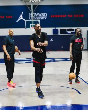 Caron Butler Instagram - Everything 🖤….