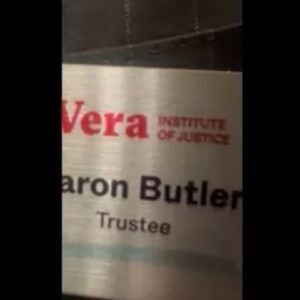 Caron Butler Instagram - Quick stop in The Big Apple 🍎..

@verainstitute Annual Meeting & Dinner.
“Be the change you want to see.”
#HappyJuneteenthDay

====>