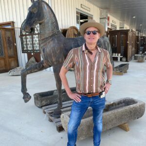 Carson Kressley Instagram - This IS Texas and we had a BIG time shopping, eating and being inspired by all the great treasures at @roundtopantiquestexas !!! If you love art , antiques, fashion , western wear , and even junk - you have to visit this twice a year mecca of  American style !!! I just adore it and had such fun treasure hunting with family and friends !!! Thanks for the warm Texas welcome @marburgerfarm @roundtopantiquestexas @bluehillsatroundtop @excessfield @boonandcompany @totallytikaa @thehorseshoeroundtop @coles_antique_show @thecompound_roundtop @theoriginalmanditos @zapphall @boonandcompany @markethillroundtop @thearborsroundtop @barwfieldwarrentontx !!!