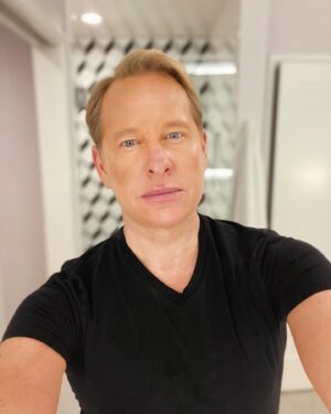 Carson Kressley Instagram - Felt cute.  Won't delete later.