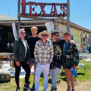Carson Kressley Instagram - This IS Texas and we had a BIG time shopping, eating and being inspired by all the great treasures at @roundtopantiquestexas !!! If you love art , antiques, fashion , western wear , and even junk - you have to visit this twice a year mecca of  American style !!! I just adore it and had such fun treasure hunting with family and friends !!! Thanks for the warm Texas welcome @marburgerfarm @roundtopantiquestexas @bluehillsatroundtop @excessfield @boonandcompany @totallytikaa @thehorseshoeroundtop @coles_antique_show @thecompound_roundtop @theoriginalmanditos @zapphall @boonandcompany @markethillroundtop @thearborsroundtop @barwfieldwarrentontx !!!