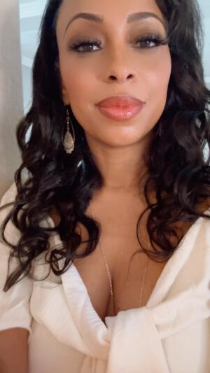 Caryn Ward Instagram - Only interested in spreading love. 🤍

All my light ✨

C 

#positivity #love 
#CarynWardRossEnergy