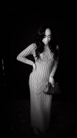 Caryn Ward Instagram - New year. New project. New…. ✨Styling: @mrjasongriffin Hair: @queenwink Make-up: @monisme_mua #maincharacterenergy #maincharactermagnetism #carynwardrossenergy