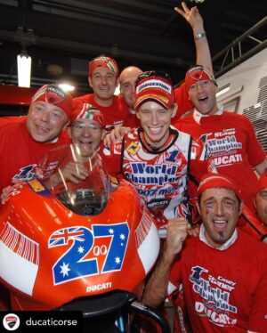 Casey Stoner Instagram - Posted @withrepost • @ducaticorse 15 years ago, #onthisday, we won our first Riders' World Title with @official_cs27 at the #JapaneseGP ❤️ Simply unforgettable! 

#ForzaDucati