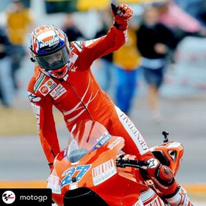 Casey Stoner Instagram - Posted @withregram • @motogp On this day in 2009, @official_cs27 gave Ducati their first win at Mugello! 🏆 In doing so, he broke @valeyellow46's 7-year winning streak in the Tuscan hills! 🛑 #ItalianGP 🇮🇹 #MotoGP #CS27 #CaseyStoner #VR46 #ValentinoRossi