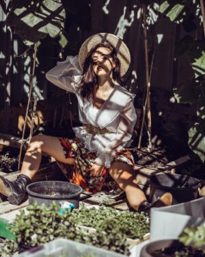 Cassandra Naud Instagram - Get up off of that thing and shake it till you feel better. (Words I live by) Photography by @jaredoutten