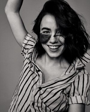 Cassandra Naud Instagram - Portrait project by @richielubatonstudio  #actor#richielubatonphotography #vancouver