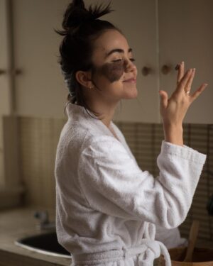 Cassandra Naud Instagram - A short story about a nose boop. Will she do it? Swipe to find out. 

Always a blast shooting for @myluteal 🧡 Have you checked us out lately? Link in bio xx

@productby.jacque 📸