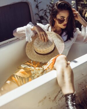 Cassandra Naud Instagram - THE TUB🛁 Photography by @jaredoutten