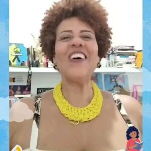 Cássia Valle Instagram - E esse depoimento emocionante da atriz e escritora Cássia Valle?! 🥰

Conta pra gente também como foi que a Literatura adentrou a sua vida! ☺️

>> Cássia Valle nasceu na Bahia, é atriz, diretora teatral e museóloga. Pela Editora Malê publicou o livro infantil “Calu: uma menina cheia de histórias”, pelo qual recebeu o Prêmio APCA em 2017. Com Luciana Palmeira é autora do livro infantojuvenil “Aziza, a preciosa contadora de sonhos”, lançado em 2022. É vencedora do Prêmio Braskem de Teatro/2020. 

📚 Continue acompanhando em nossas redes todas as novidades de nossa Campanha para o Dia do Leitor, que segue durante todo o mês de janeiro. 😉

#sescbahia #diadoleitor #diadaleitora #CássiaVale #Literatura @sescbrasil
