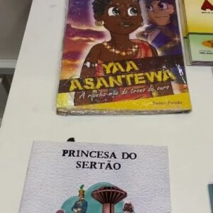 Cássia Valle Instagram - E assim foi o nosso sábado abençoado  pelas águas a nossa ação @coletivoligadodende no @cepaiau
# literaturapreta 
#escritoresptetos
#livrosmaislivros 
#