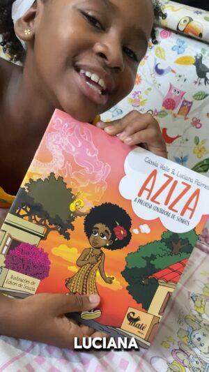 Cássia Valle Instagram - Oii galerinha😃

Iniciando a série de dicas de leitura, trago hoje um trechinho do livro Aziza- A preciosa contadora de sonhos.
Das escritoras @cassiavallereal e @lupalmeirareal 

Gostaram? Fiquem ligadinhos que logo logo trago mais dicas😉

Venham viajar comigo no mundo da imaginação💭📚❤️

#dicas #leitura #literatura #historias #pretinhas