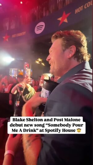 Cassie DiLaura Instagram - SURPRISE!! @postmalone brings out @blakeshelton to debut “Somebody Pour Me a Drink” @spotify #SpotifyHouse @hotcountry 

#nashville #olered #blakeshelton #postmalone #gwenstefani #countrymusic