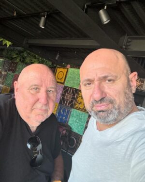 Cătălin Scărlătescu Instagram - Unchiu Sandu ,,, semanam ,,, sau nu ?