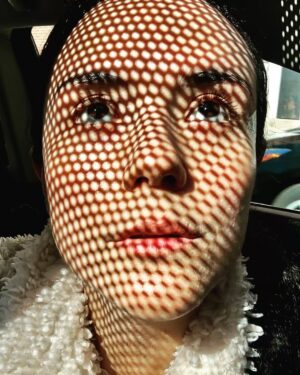 Catalina Sandino Moreno Instagram - When you find yourself stuck in a taxi, you play ⚫️⚪️