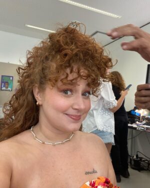 Catarina de Carvalho Instagram - Das fotos q guardei pra postar quando já tivesse estreado ❤️
Morangos com Açúcar já tá disponível na @primevideo e toda semana na @tvioficial 💥🍓

@morangoscomacucar @primevideopt @seemydreamsproductions