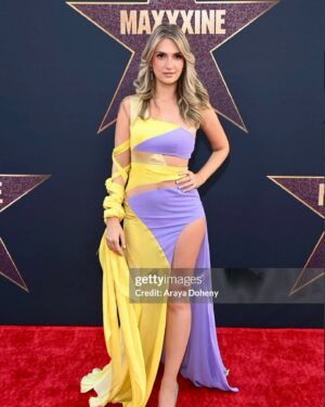 Catherine Corcoran Instagram - @maxxxinemovie is the 80’s fever dream conclusion we’ve all been waiting for! Ti West @miagoth0 & @a24 have outdone themselves. 
Also will never get over the retro @lakergirls glam courtesy of @charlesandron @mirnajose & @viviennehuofficial 😍 You’re all f-ing movie stars!