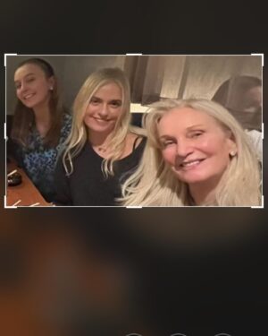 Catherine Curtin Instagram - Happy Thanksgiving…..XXXXXX