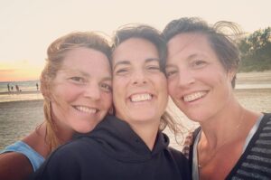 Catherine Proulx-Lemay Instagram - Mes soeurs….. je vous aimes tant.