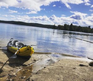 Catherine Proulx-Lemay Instagram - #premierefois #kayak #lacachigan #sainthippolyte