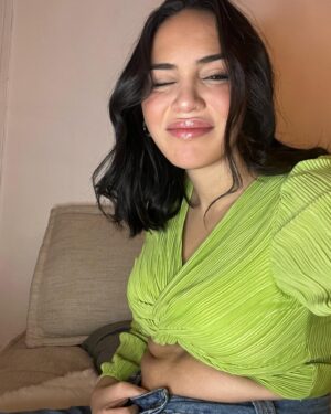 Catherine Williams Instagram - Plusieurs personnes n’ont pas manqué de me rappeler que j’avais pris du poids dans le dernier épisode. Évidement je suis une femme, mon corps change. Et je le vie très bien ! 

Several people did not fail to remind me that I had gained weight in the last episode. Obviously I am a woman, my body changes. And I live it very well!

Várias pessoas não deixaram de me lembrar que ganhei peso no último episódio. Obviamente sou uma mulher, o meu corpo muda. E eu vivo muito bem!