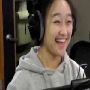 Cathy Ang Instagram - With the Oscars coming, I just wanted to share one of my favorite moments with Fei Fei here 🥲 Also this video makes me feel really cool 😂 Thank you @glenkeaneprd @peilinchou @genrim and @janetyang for letting me be a part of your legacies. You have been my greatest cheerleaders, and holy guacamole am I thankful for you and Over the Moon this year. Love you - just waiting for the day I can come hug you ❤️
.
p.s. thank you @overthemoonmovie and @netflixfilm for creating this video that makes me feel very cool 🤓
.
#overthemoon #overthemoonmovie #overthemoonnetflix #Netflix #pearlstudio #GlenKeane #bts #animation #animatedmovie #moviemusical #voiceover #asian #asianart #aapi #represent #recording #studio #themamingof #rockettothemoon