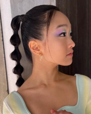 Cathy Ang Instagram - Thank you PH5 for making sustainability beautiful once more in “This Is Not A Jellyfish” 🙌 
-
💇🏻‍♀️: @japanese_michael 
style: @meg_galvin 
-
👗: @ph5official 
💎: @pdpaola_jewelry 
-
#nyfw #sustainablefashion #fashion #ph5 #aapi #asiandesigner #asianfashion #recyledfashion #ecofashion