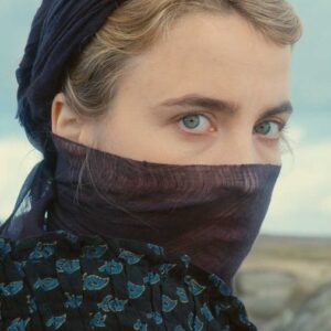 Cathy Yan Instagram - Please admire the beauty of this absolutely exquisite film. Just look at these stills!!!! Each frame is a Vermeer. Each scene full of hidden glances and things unsaid. @celine_sciamma crafted an utterly devastating portrait of two women — a quiet, secret story that is rightfully SEEN through the soft warm lensing of female DP Claire Mathon. If you think much has changed since 18th century France I urge you to look again. Women have resigned themselves to their fates for much of history. I’m glad that this film gets to celebrate their resilience through the beauty of the female gaze. Please watch Portrait of a Lady on Fire. It deserves to be seen on the big screen!