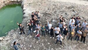 Cathy Yan Instagram - View from the top #deadpigs