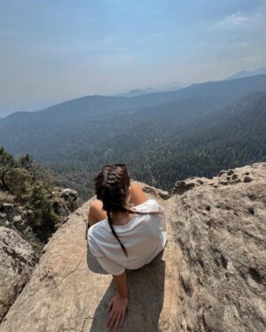Catuxa Marra Instagram - Si la energía está movida, regreso a los lugares de calma. 
Apapáchense con fuerza ✨