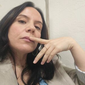 Cecília Henriques Instagram - Jobs vários que justificam a minha ausencia do digital ❤️‍🔥

- self-tapes várias NA HORIZONTAL 
- nova série para OPTO.SIC (Não sei se ainda posso dizer) 
- PLATAFORMA285 criação do THATS ALL FOLKS estreia em February no S. LUIZ 
- Joelho do triplo do tamanho, need fisio ASAP
- PLATAFORMA285 ODISSEIA COM O TNDMII PRIMEIRO ANDAMENTO EM BEJA

VEJAM MESMO ATÉ AO FIM PORQUE WHAT REALLY MATTERS ESTÁ NA ÚLTIMA PIC

- KEEP ROCKIN BAE 💫