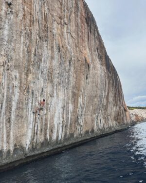 Cedar Wright Instagram - A quick deep water solo mission with @shawnraboutou @honngy @bookofsamuel @sheneenagins and @felipe.camargo during the @thenorthface athlete summit in Sardinia.  Especially impressive watching Matty climb to the 75 foot mark on hard climbing then down climb a bit and huck off! 💪👊