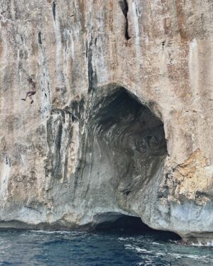 Cedar Wright Instagram - A quick deep water solo mission with @shawnraboutou @honngy @bookofsamuel @sheneenagins and @felipe.camargo during the @thenorthface athlete summit in Sardinia.  Especially impressive watching Matty climb to the 75 foot mark on hard climbing then down climb a bit and huck off! 💪👊