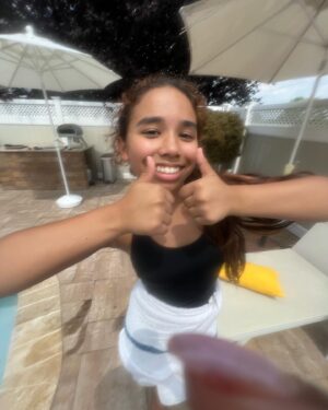 Celina Smith Instagram - dumpyyy from 2day (ft @arwenmonzon7 & @sophieknapp6) 
pics by @jadayabivins 🩵🤍