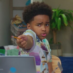 Celina Smith Instagram - new episode loading 🎬📽️….
 
Repost from @nickelodeon
•
reality is spiraling out of control 😬

📺: new #YoungDylan Thurs at 7p/6c