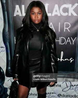 Celina Smith Instagram - So much fun @dariadjohns birthday party! Thanks for the invite!

📸 : @thepaparazzigamer 

 
 
 
 
 
 
#celinasmith
#tylerperrysyoungdylan 
#nickelodeon