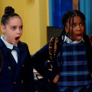 Celina Smith Instagram - Repost from @nickelodeon
•
Dylan and his crew are up to no good 😅

📺: watch a new Young Dylan with the fam, Thurs at 7p/6c
#youngdylan #nickelodeon #family #comedy